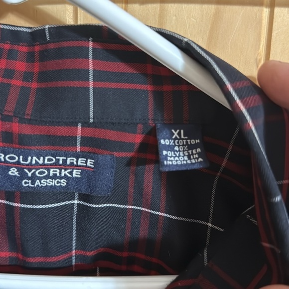 ROUNDTREE & YORK CLASSICS Men's Plaid Shirt - Red and Black - Picture 3 of 4
